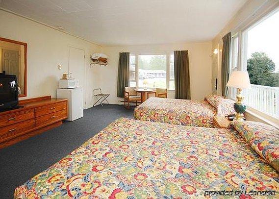 Rodeway Inn Лий Екстериор снимка